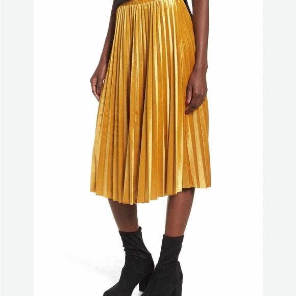 Chelsea28 velvet A line midi skirt - Picture 5 of 10